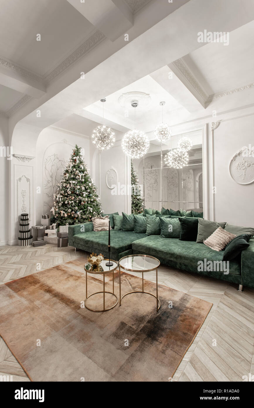 Christmas Evening Classic Luxurious Apartments With