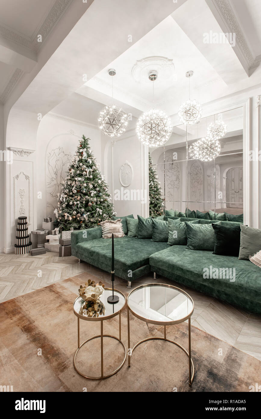 Christmas Evening Classic Luxurious Apartments With
