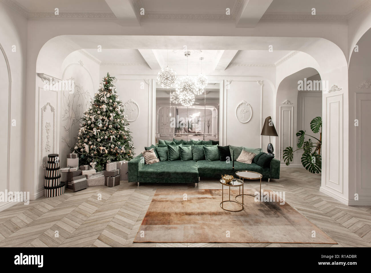 Christmas Evening Classic Luxurious Apartments With