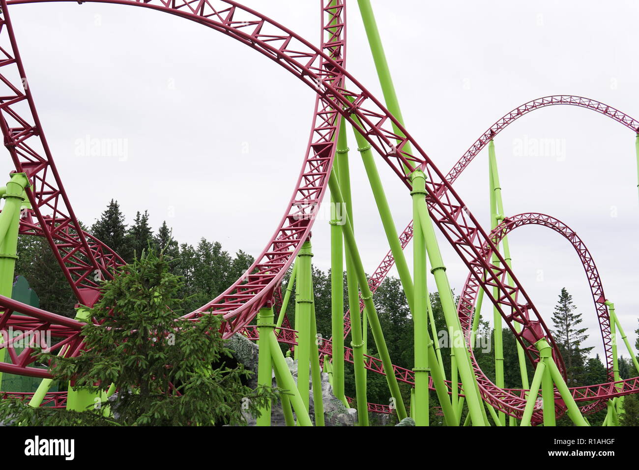 Roller Coaster Cartoon High Resolution Stock Photography And Images Alamy
