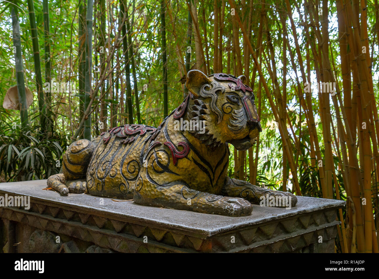 Sculpture at the entrance to the Tiger Trail in the San Diego Zoo