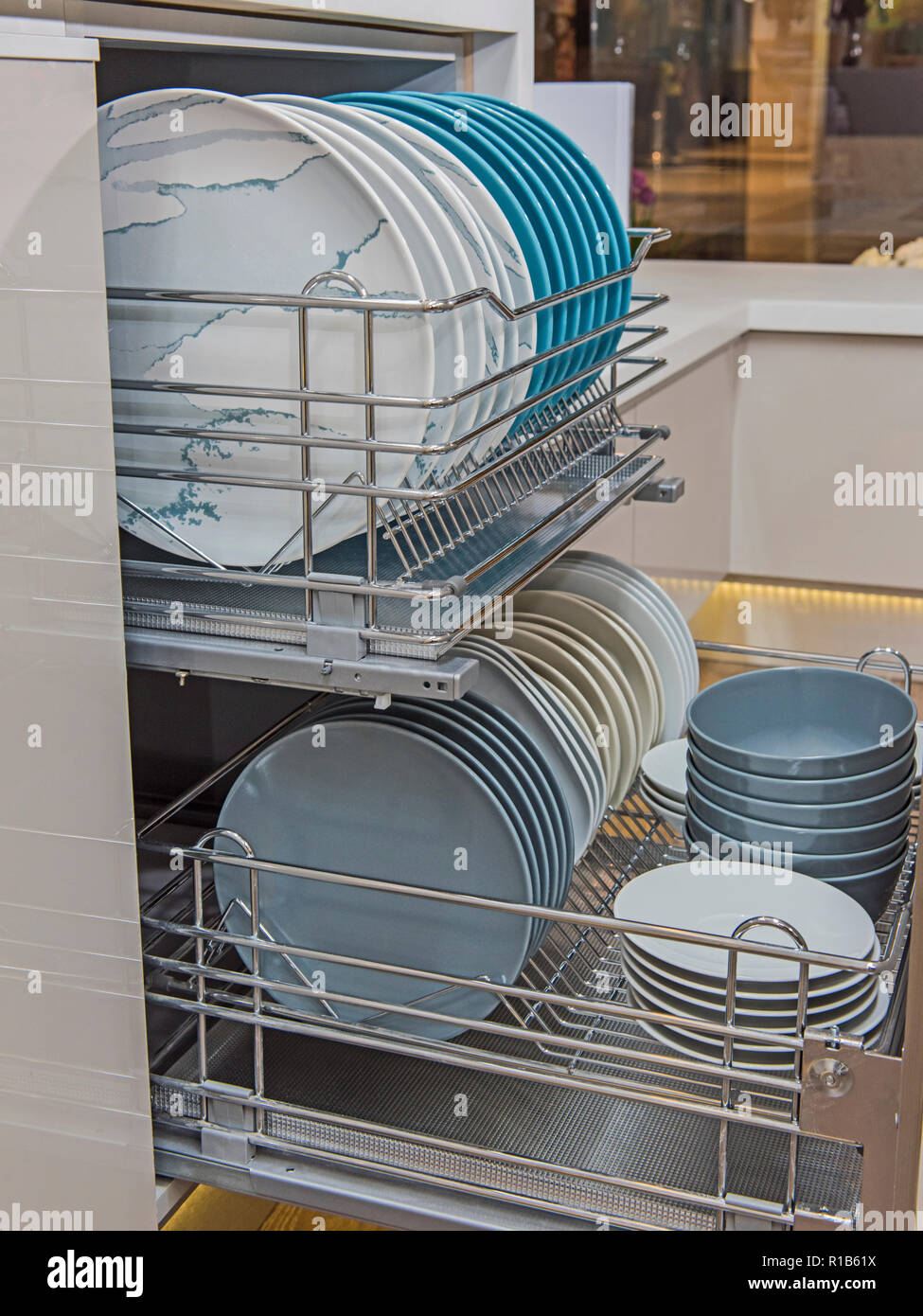 Pantry cupboard with online plate rack