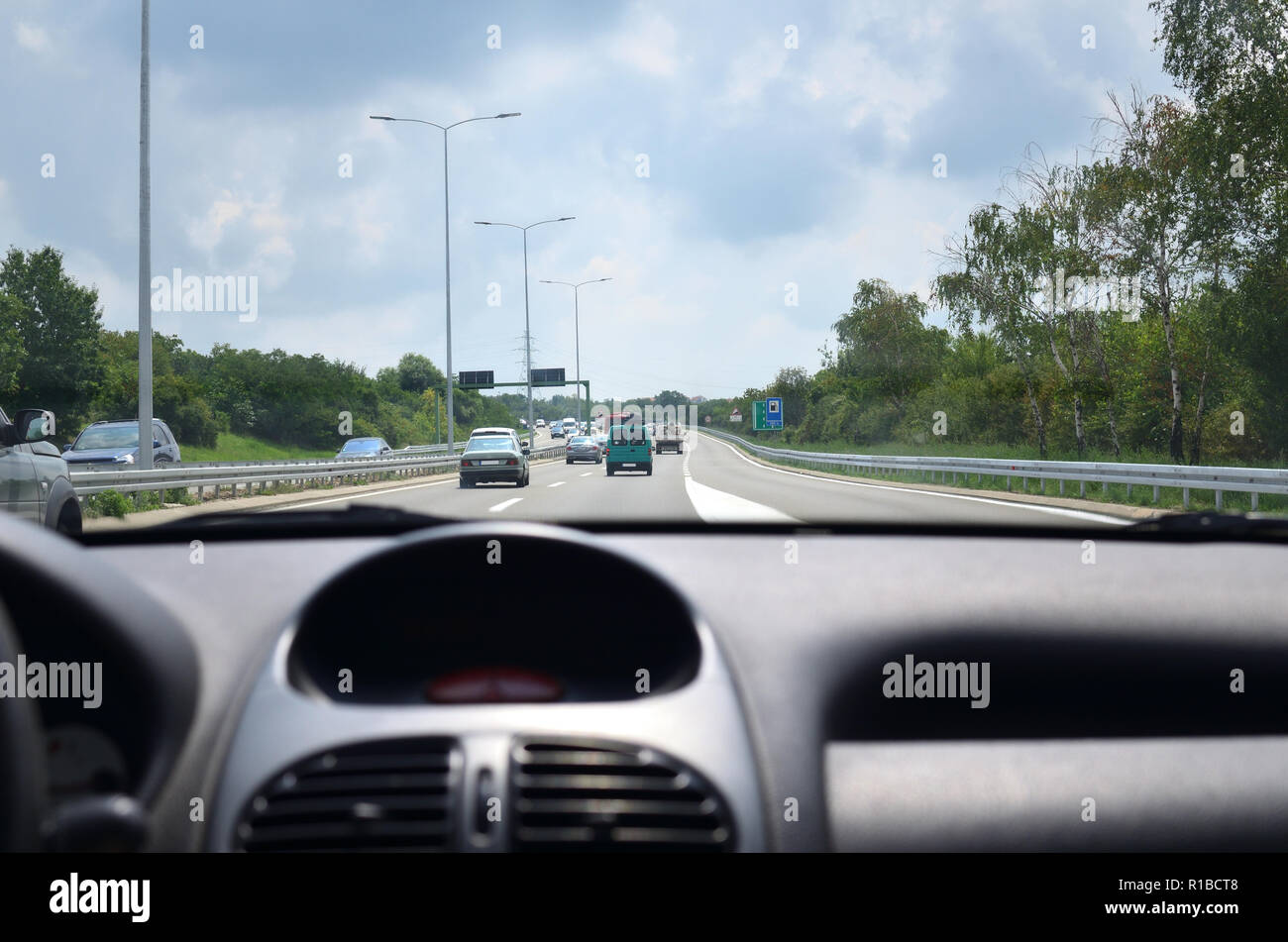 Vehicles in both directions hi-res stock photography and images - Alamy