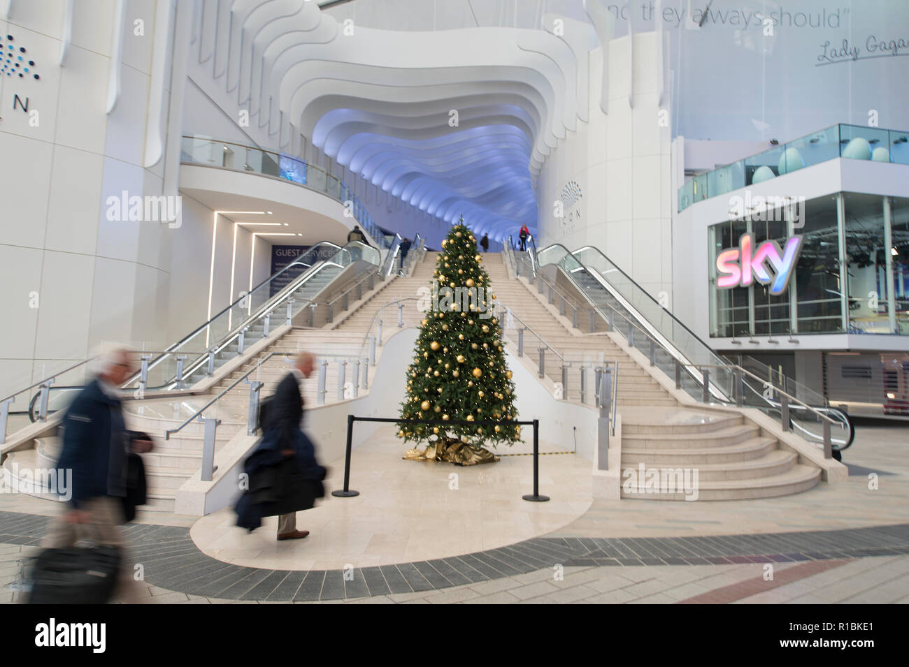 O2, London, UK. 11 November, 2018. Christmas tree at the entrance to the new Icon Outlet shopping centre in the O2. Credit: Malcolm Park/Alamy Live News. Stock Photo