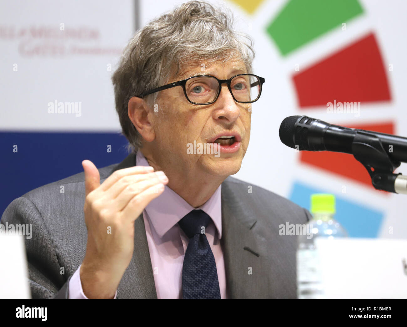 Gates foundation hires stock photography and images Alamy