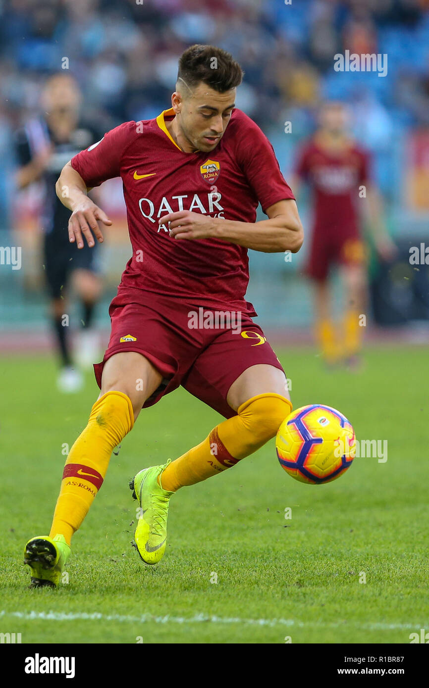 Stadio Olimpico, Rome, Italy. 11th Nov, 2018. Serie A Football, Roma versus Sampdoria; Stephan El Shaarawy of Roma controls the ball through midfield Credit: Action Plus Sports/Alamy Live News Stock Photo