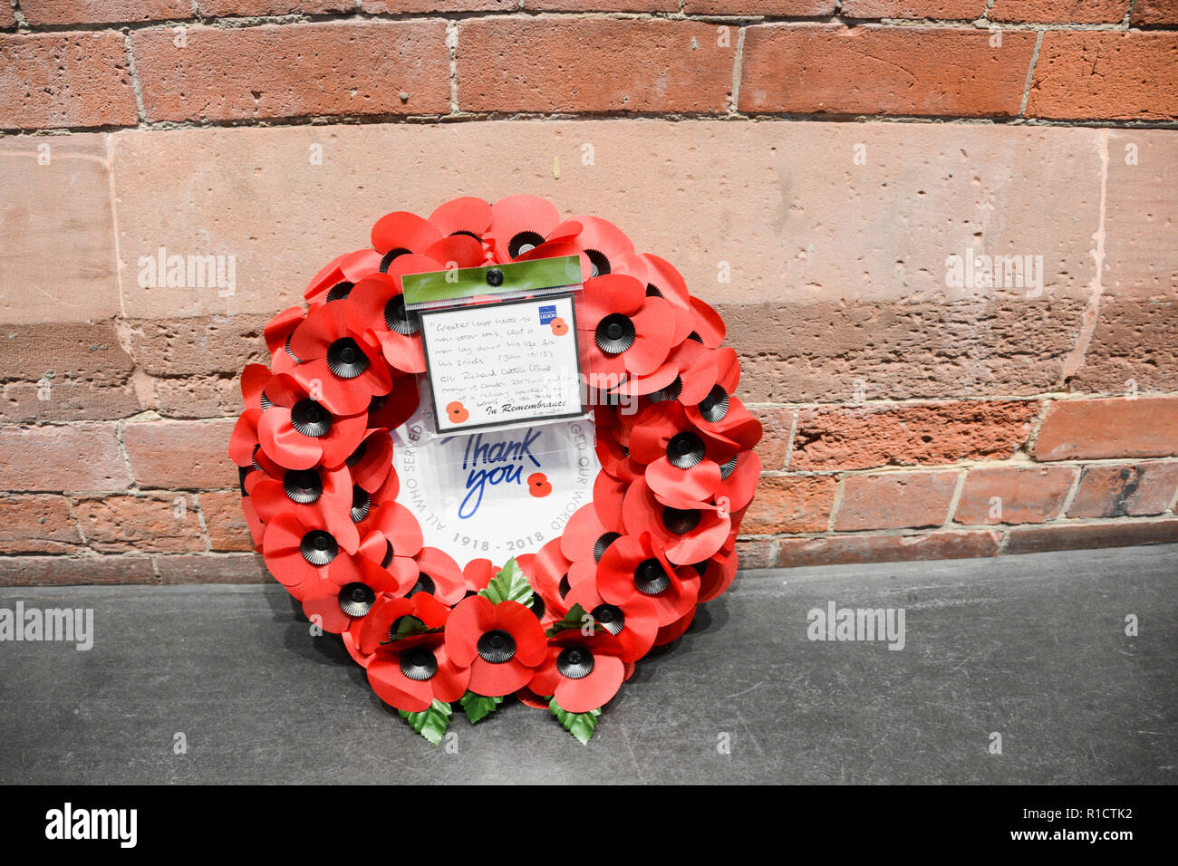 Fabian Peake's rail workers' war memorial at London St Pancras station, UK Stock Photo