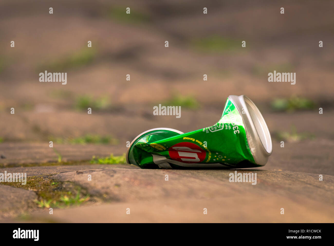 Crushed soda can hires stock photography and images Alamy