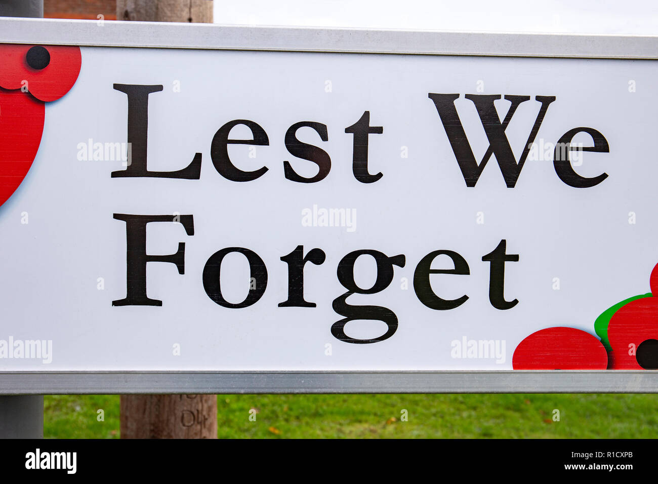 Close up of Lest we forget sign UK Stock Photo