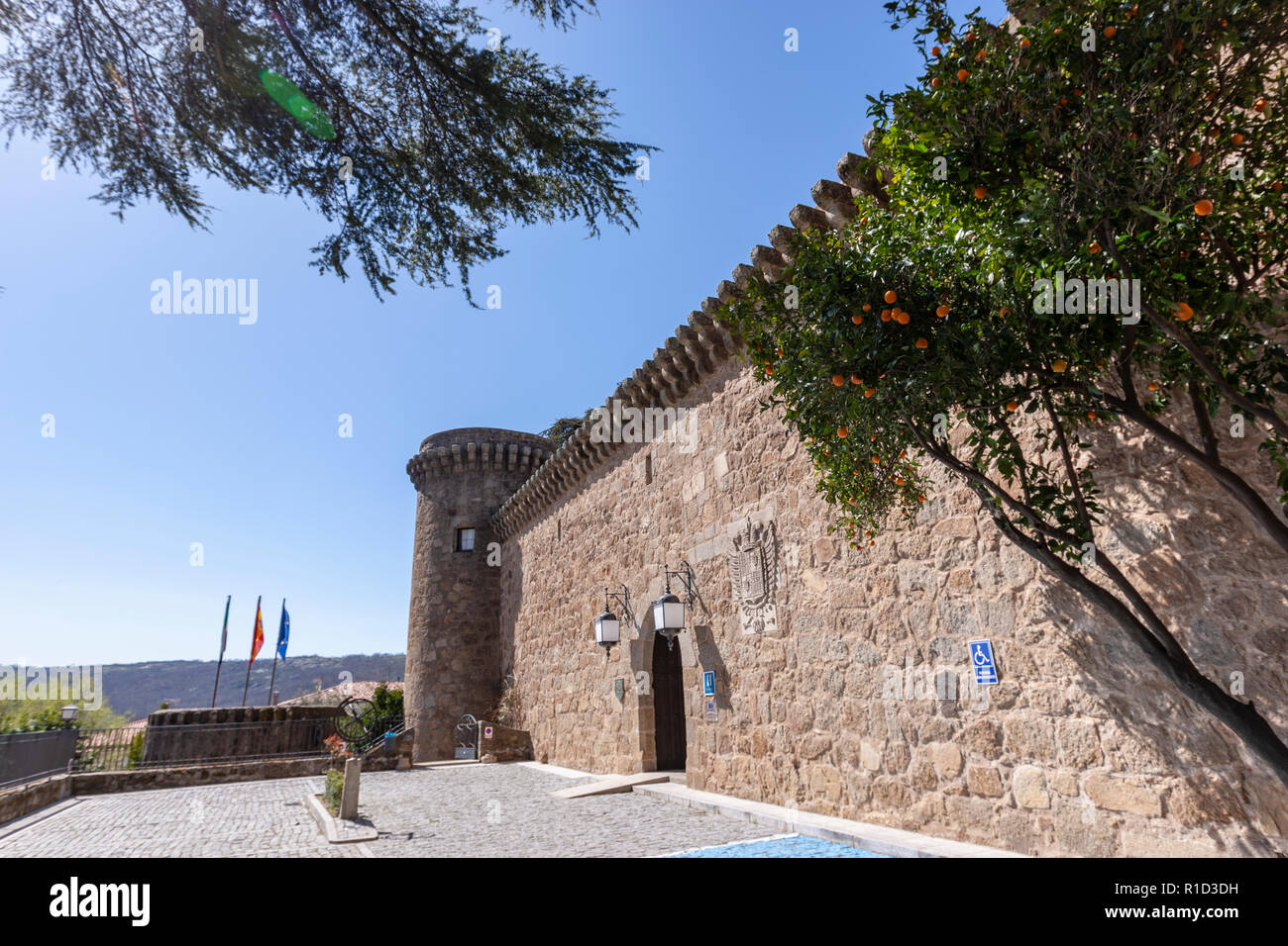 Parador de Jarandilla de la Vera entrance, medieval castle,  Extremadura, Spain Stock Photo
