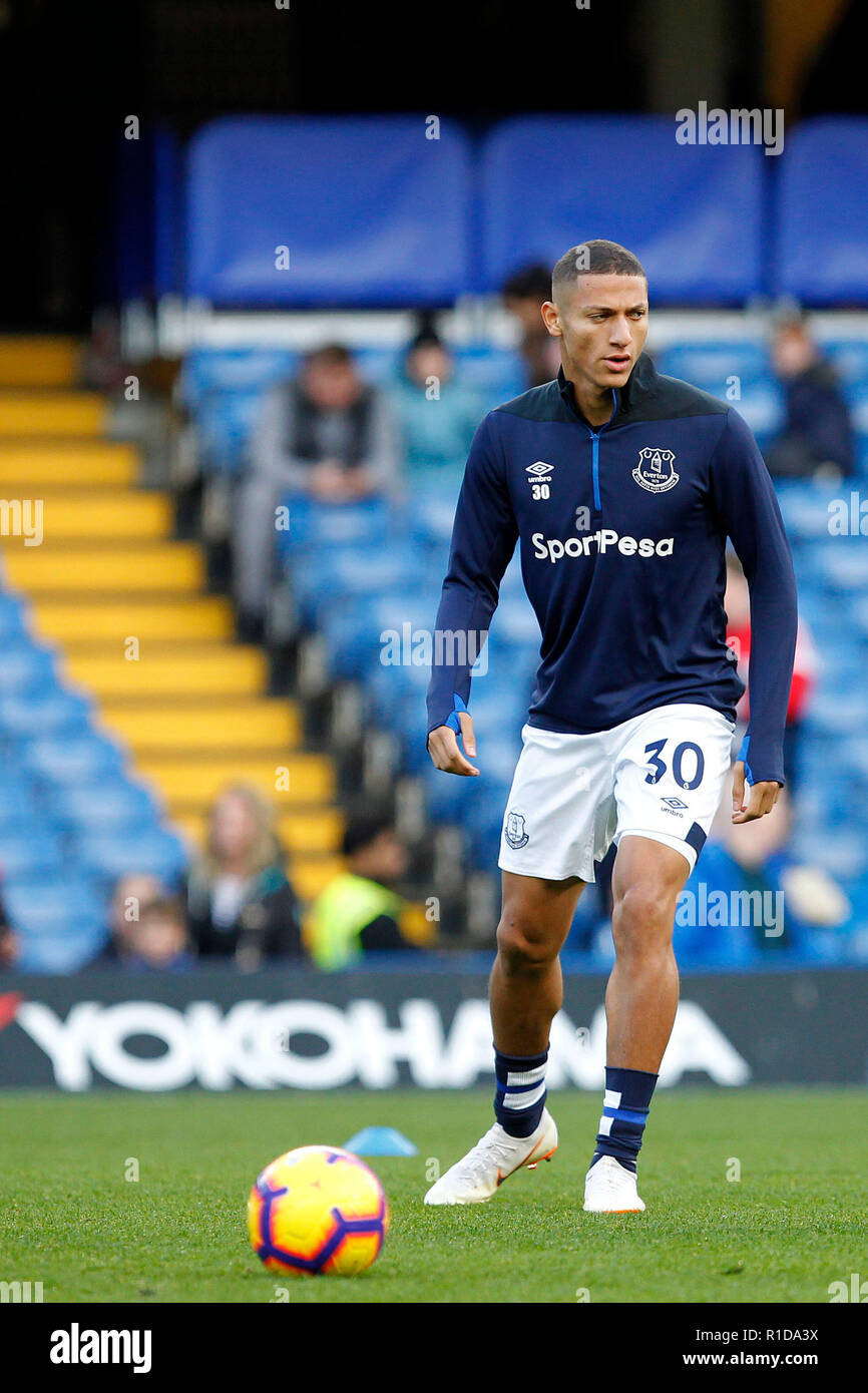London Uk 11th Nov 2018 Richarlison Of Everton Warms Up During The Premier League Match Between Chelsea And Everton At Stamford Bridge London England On 11 November 2018 Photo By Carlton Myrie
