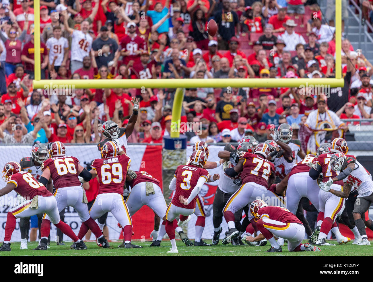 Redskins football jersey nike hi-res stock photography and images - Alamy