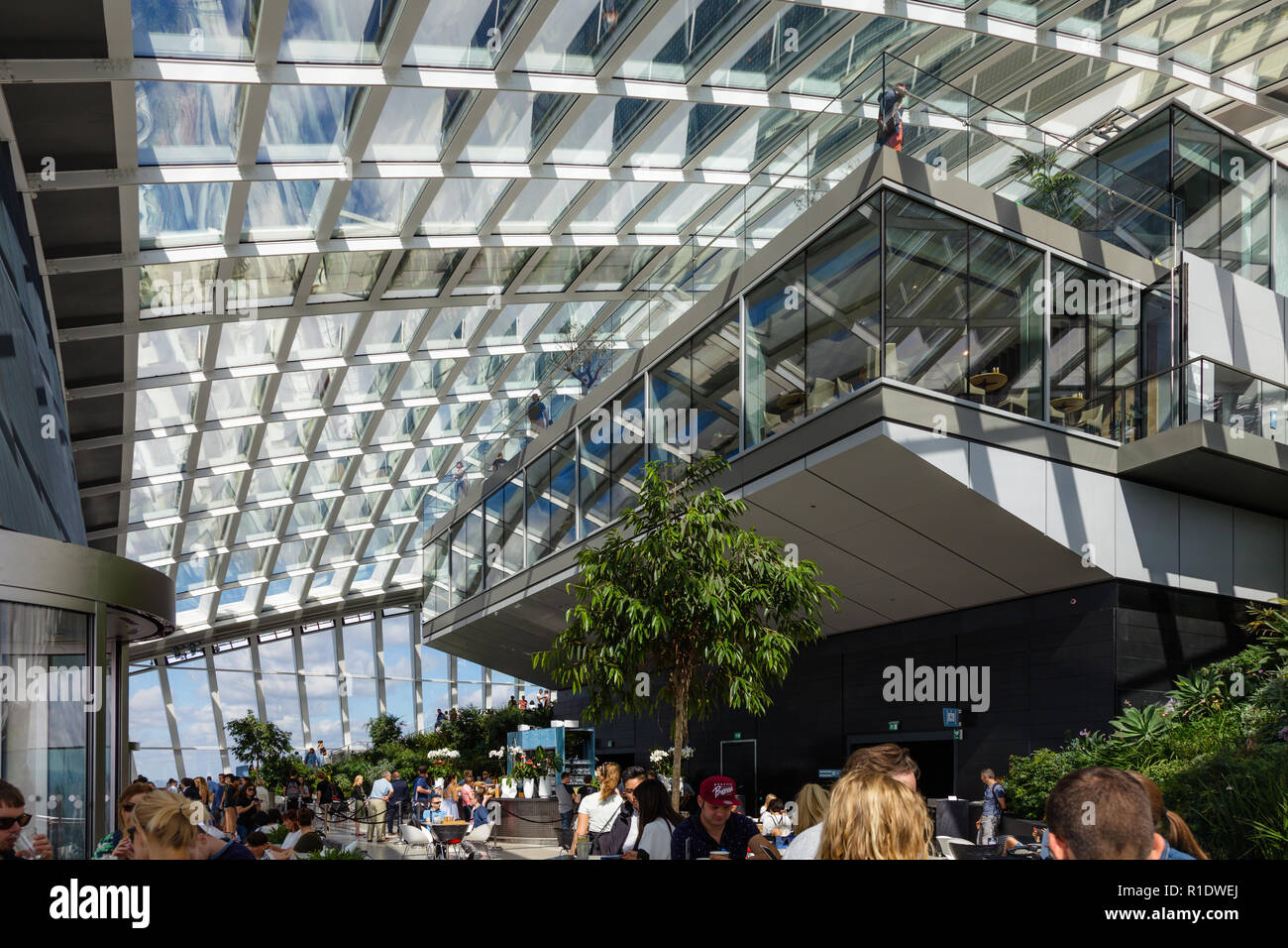 20 fenchurch street london hi-res stock photography and images - Alamy