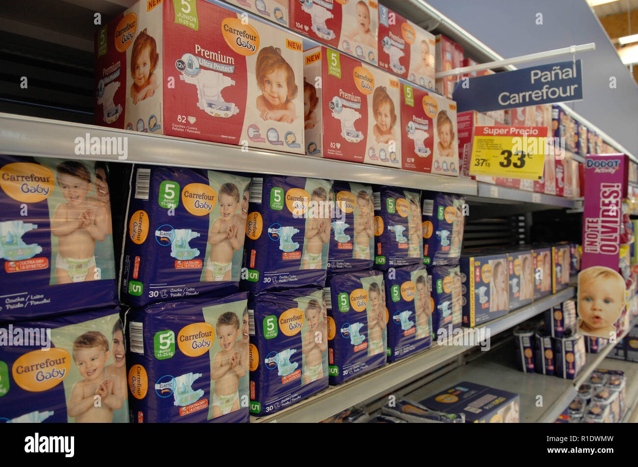 Carrefour Baby High Resolution Stock Photography And Images Alamy Carrefour Baby High Resolution Stock Photography And Images Alamy