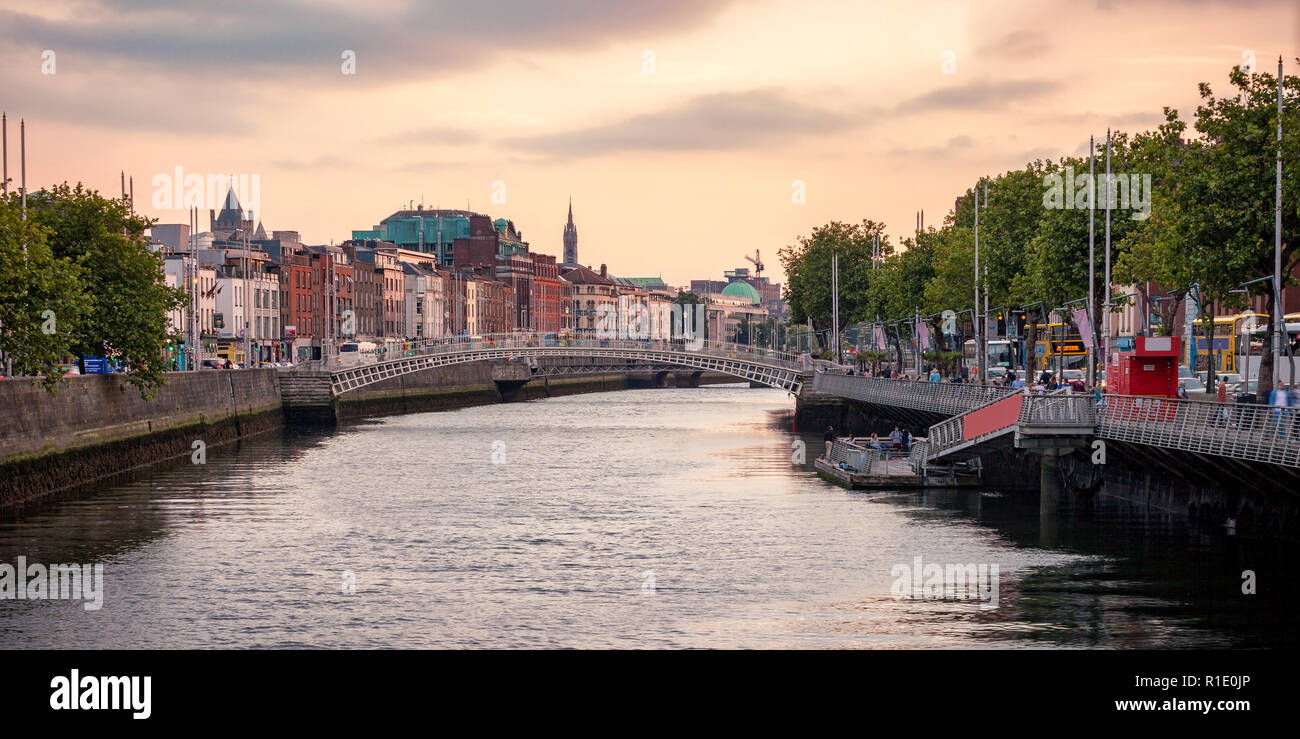 Ha'penny Dublin Bridge over the river Liffey, Ireland Stock Photo - Alamy