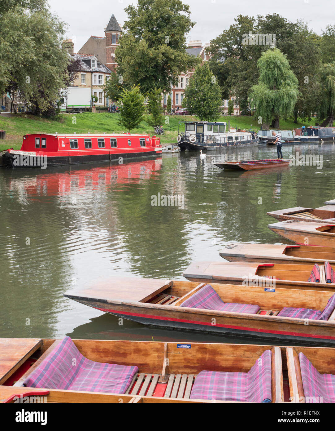 Punts, traditional water craft in Cambridge, England, UK Stock Photo