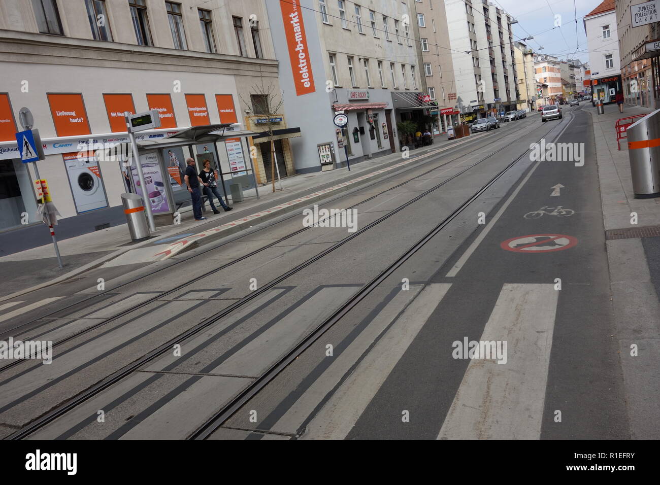 Wien, Radweg Ottakringer Straße Stock Photo