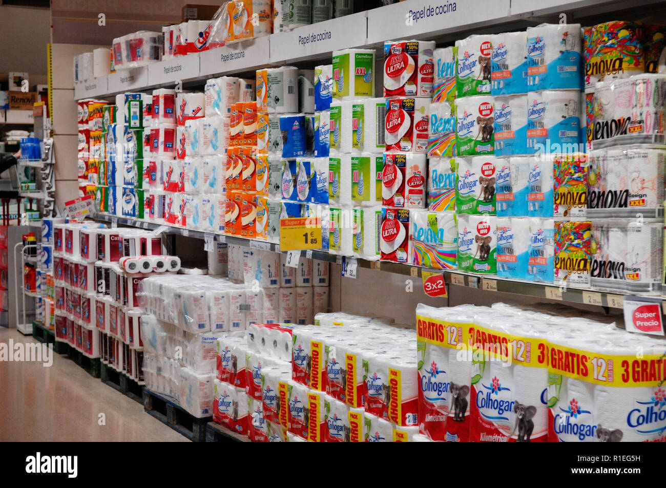 Scottex Scott toilet paper Stock Photo - Alamy