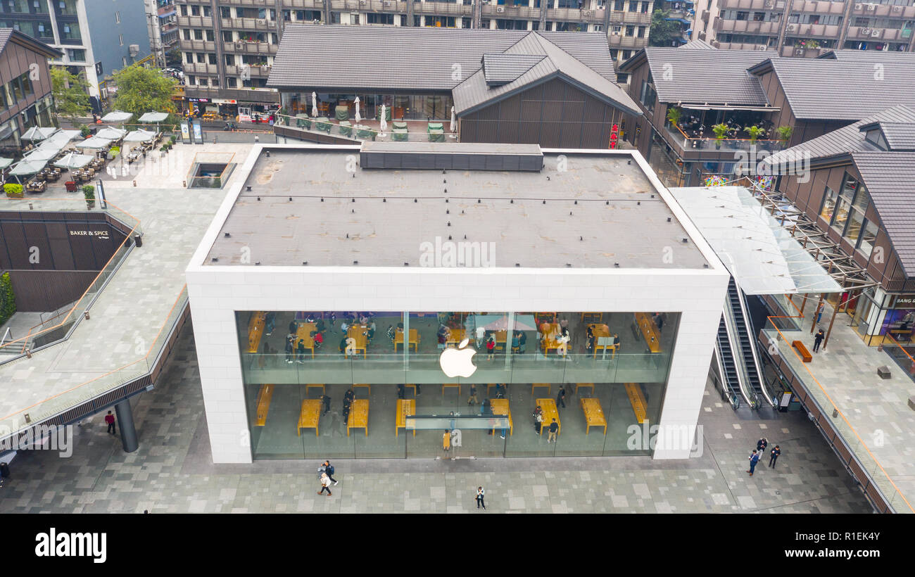 Taikoo Li Chengdu Apple Store, Chengdu, Sichuan Province, China Stock Photo