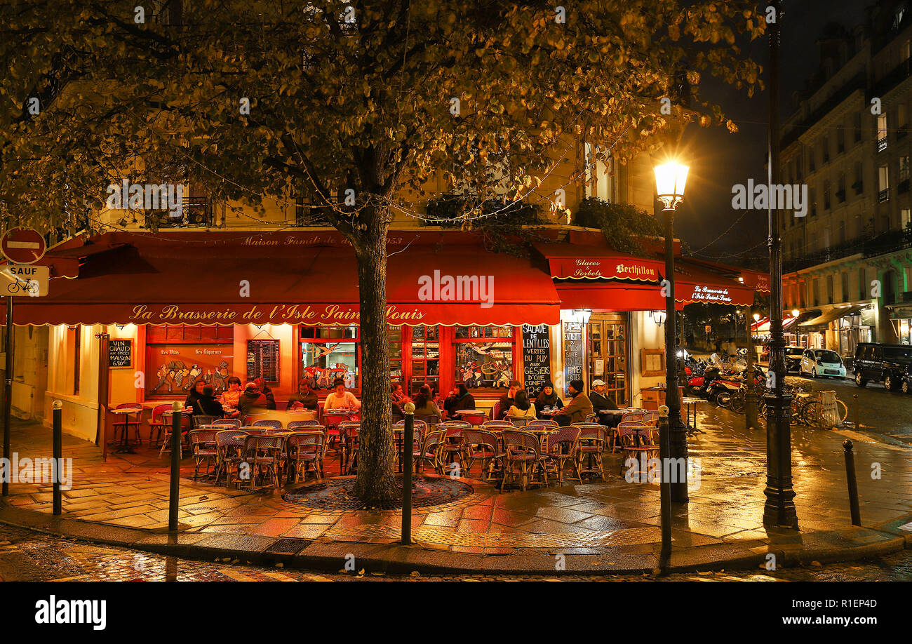 The famous brasserie de l'Ile Saint-Louis located ner Notre Dame cathedral Paris, France. Stock Photo