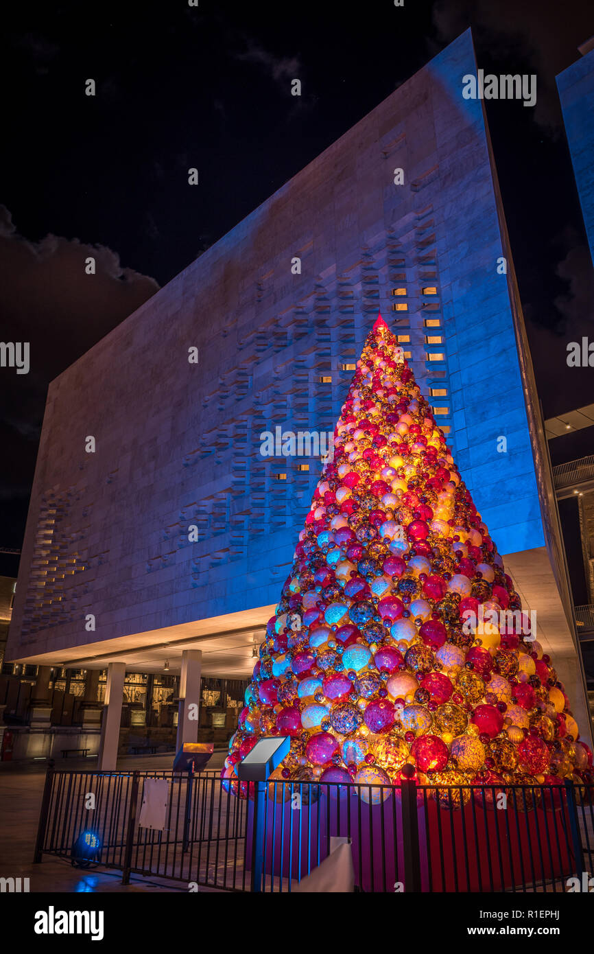 Malta glass hires stock photography and images Alamy