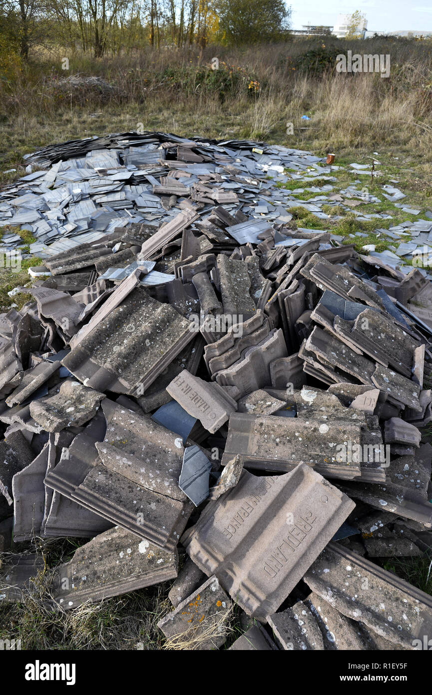 Asbestos Waste Stock Photos & Asbestos Waste Stock Images Alamy