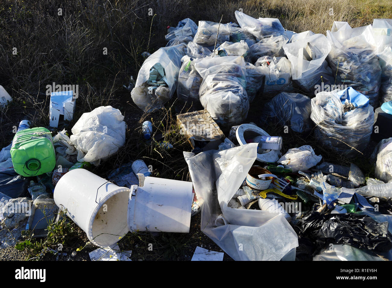 Asbestos Waste Stock Photos & Asbestos Waste Stock Images Alamy