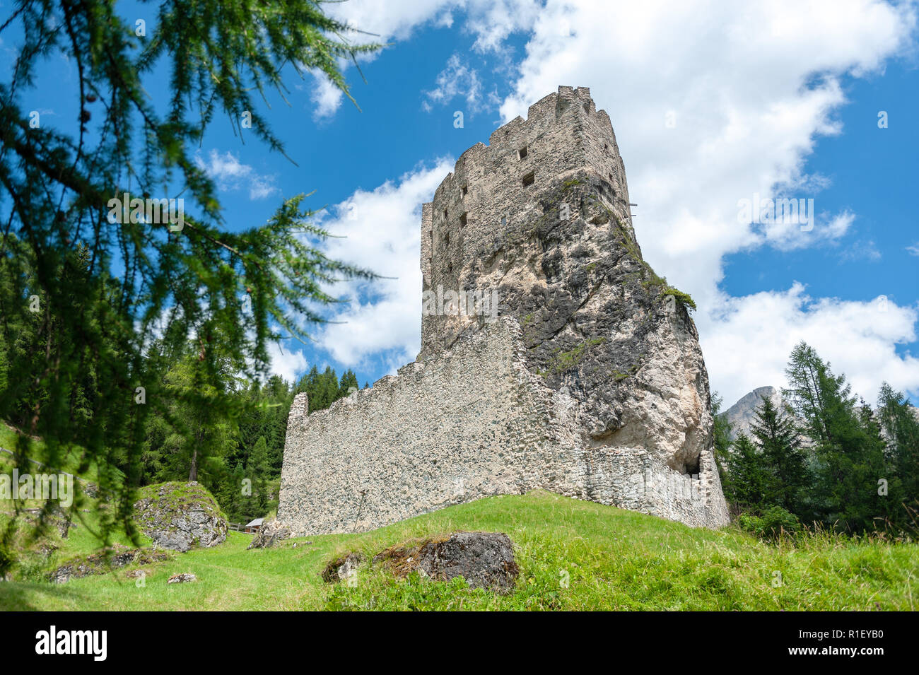 Castello buchenstein hi-res stock photography and images - Alamy