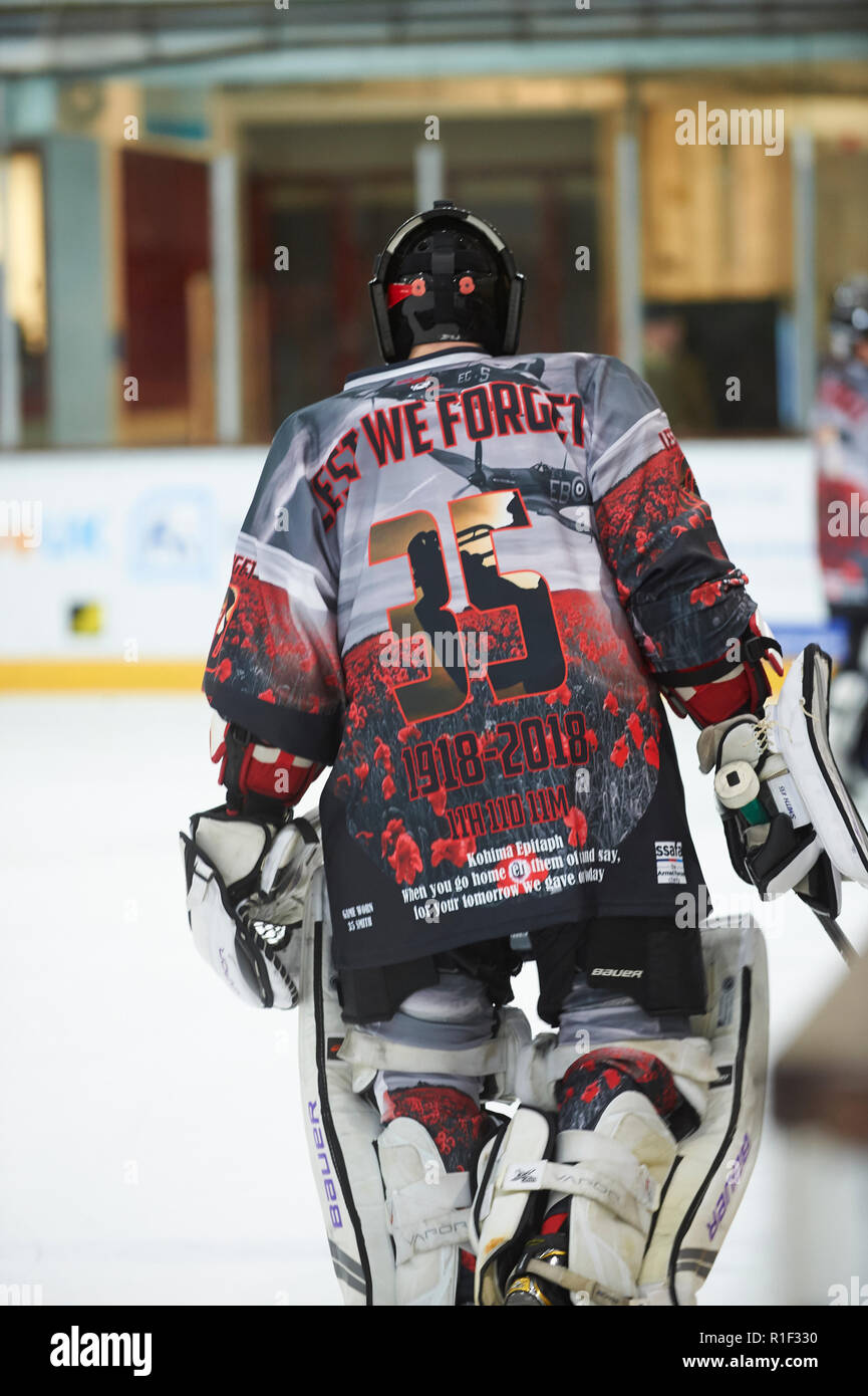 Hull Pirates Ice Hockey Team wearing there Lest We Forget