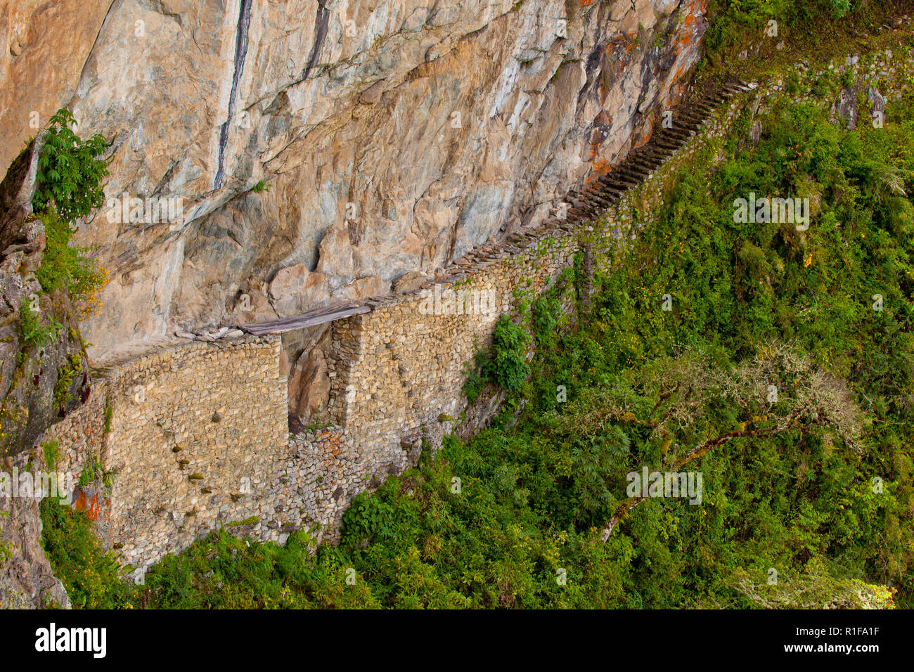 Matsu Pitsu ancient route and path Stock Photo Alamy