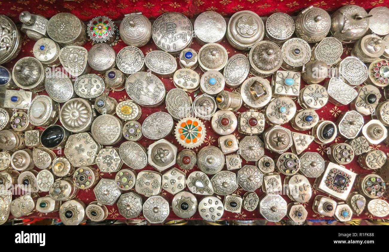 silver jewelery shop
