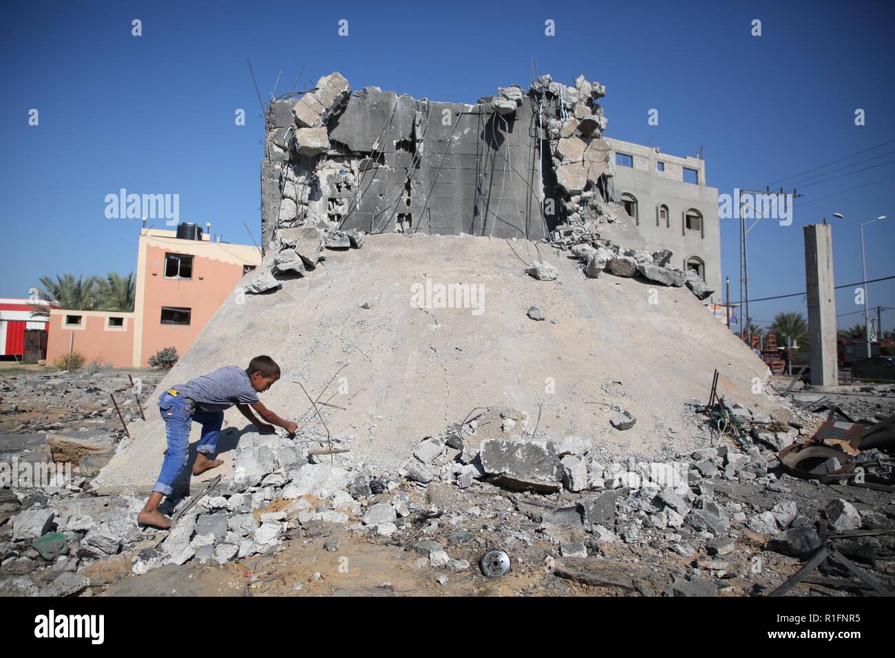 Khan Younis The Gaza Strip Palestine 12th Nov 2018 Palestinians 