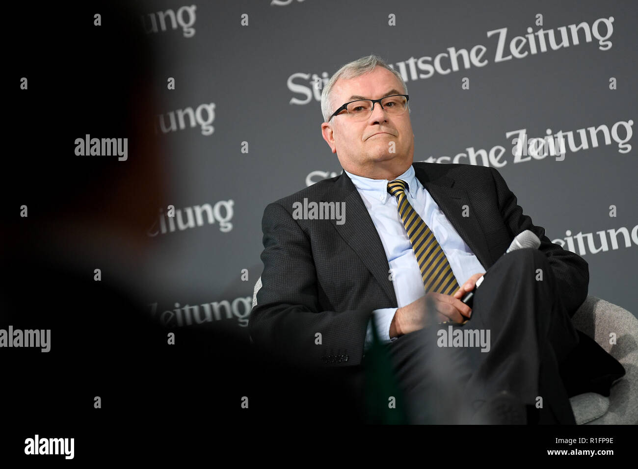 Berlin, Germany. 12th Nov, 2018. Kurt Kister, editor-in-chief of SZ, at the 12th economic summit of the Süddeutsche Zeitung. Credit: Britta Pedersen/dpa-Zentralbild/dpa/Alamy Live News Stock Photo