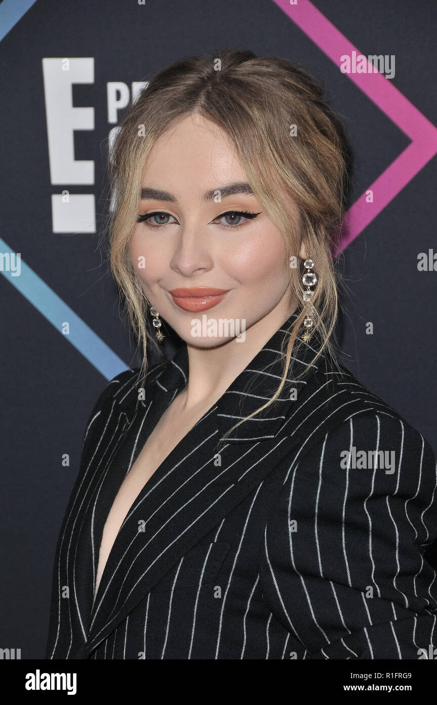 Santa Monica, California, USA. 11th November, 2018. Sabrina Carpenter at E! People's Choice Awards held at the Barker Hangar in Santa Monica, CA on Sunday, November 11, 2018. Photo by PRPP / PictureLux Credit: PictureLux / The Hollywood Archive/Alamy Live News Stock Photo