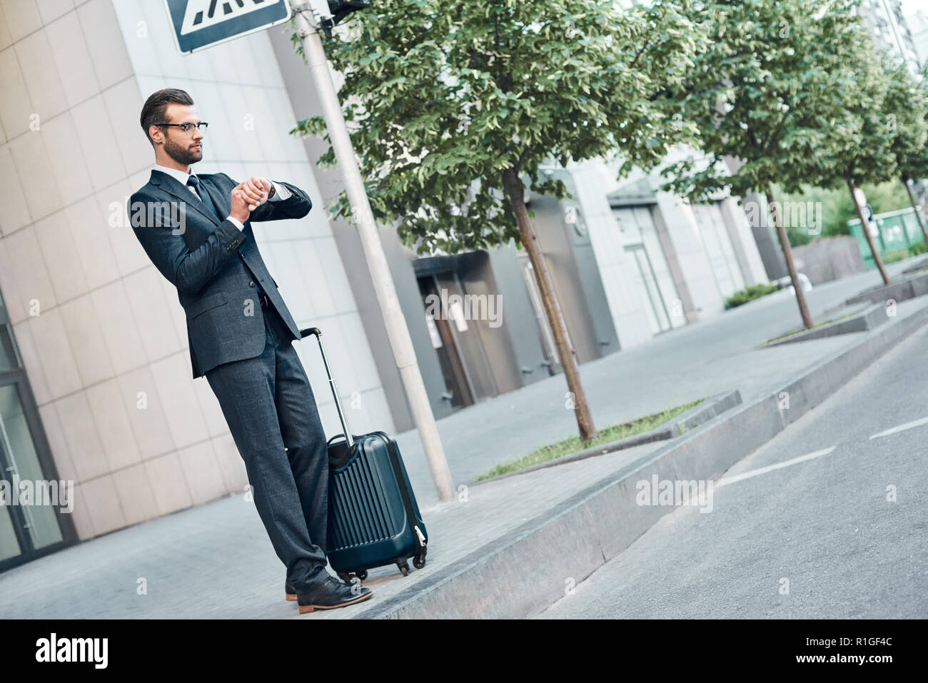 Business people waiting outside office hi-res stock photography and ...