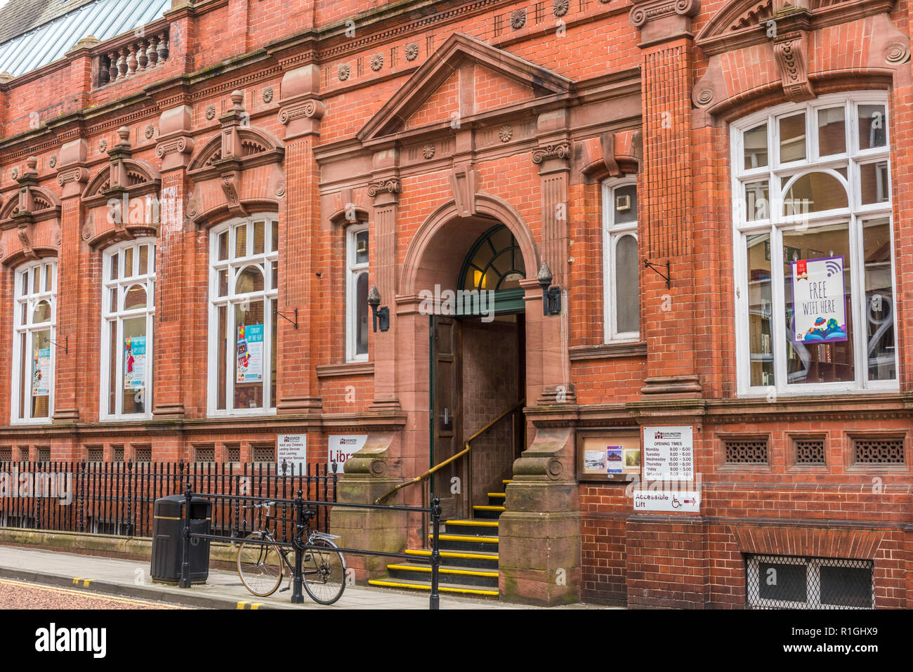 Edward Pease Public Library and Darlington Art Gallery, Crown Street, Darlington, County Durham, England Stock Photo