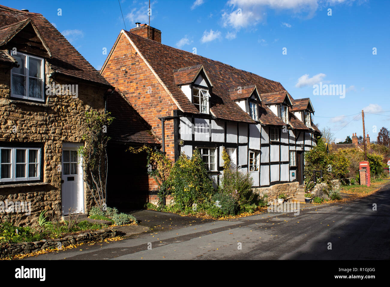 Elmley castle village hires stock photography and images Alamy