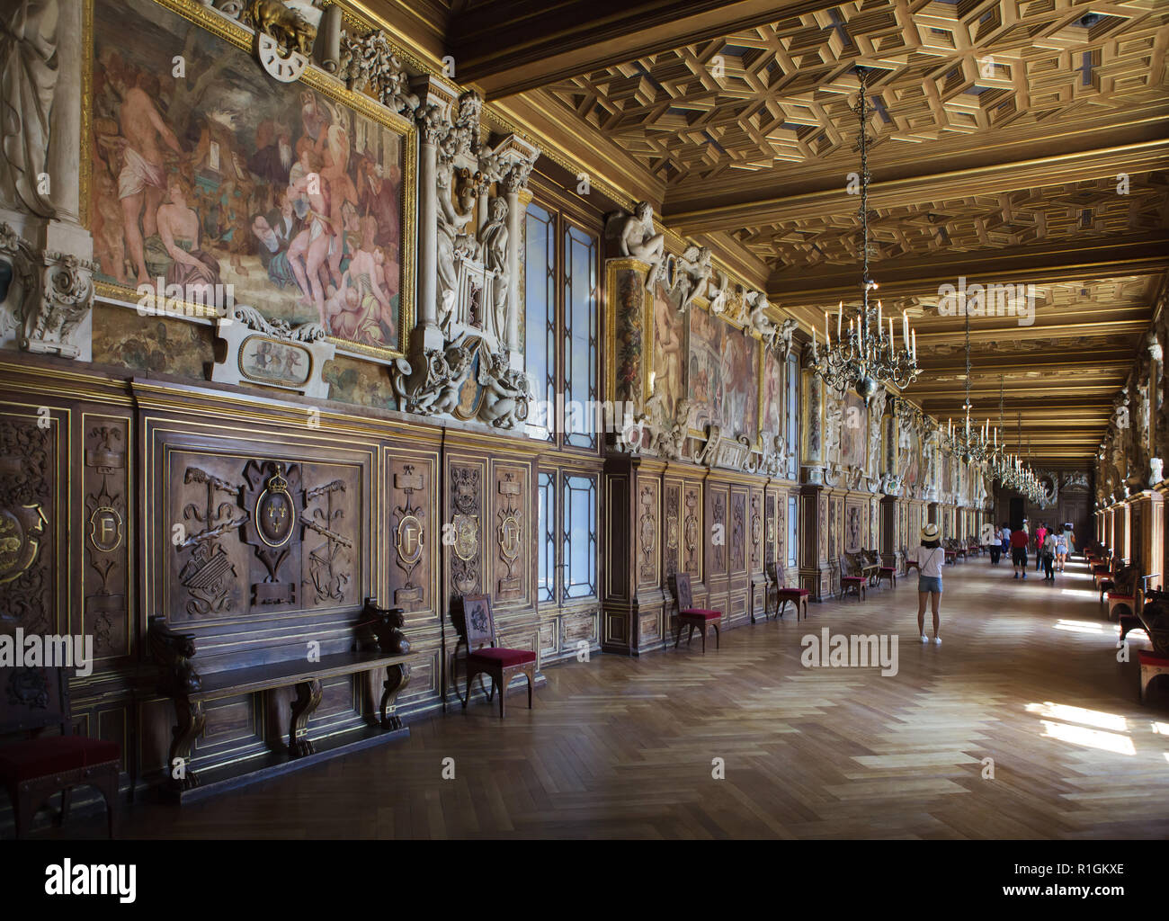 The Gallery of Francis I at Fontainebleau (and French Mannerism