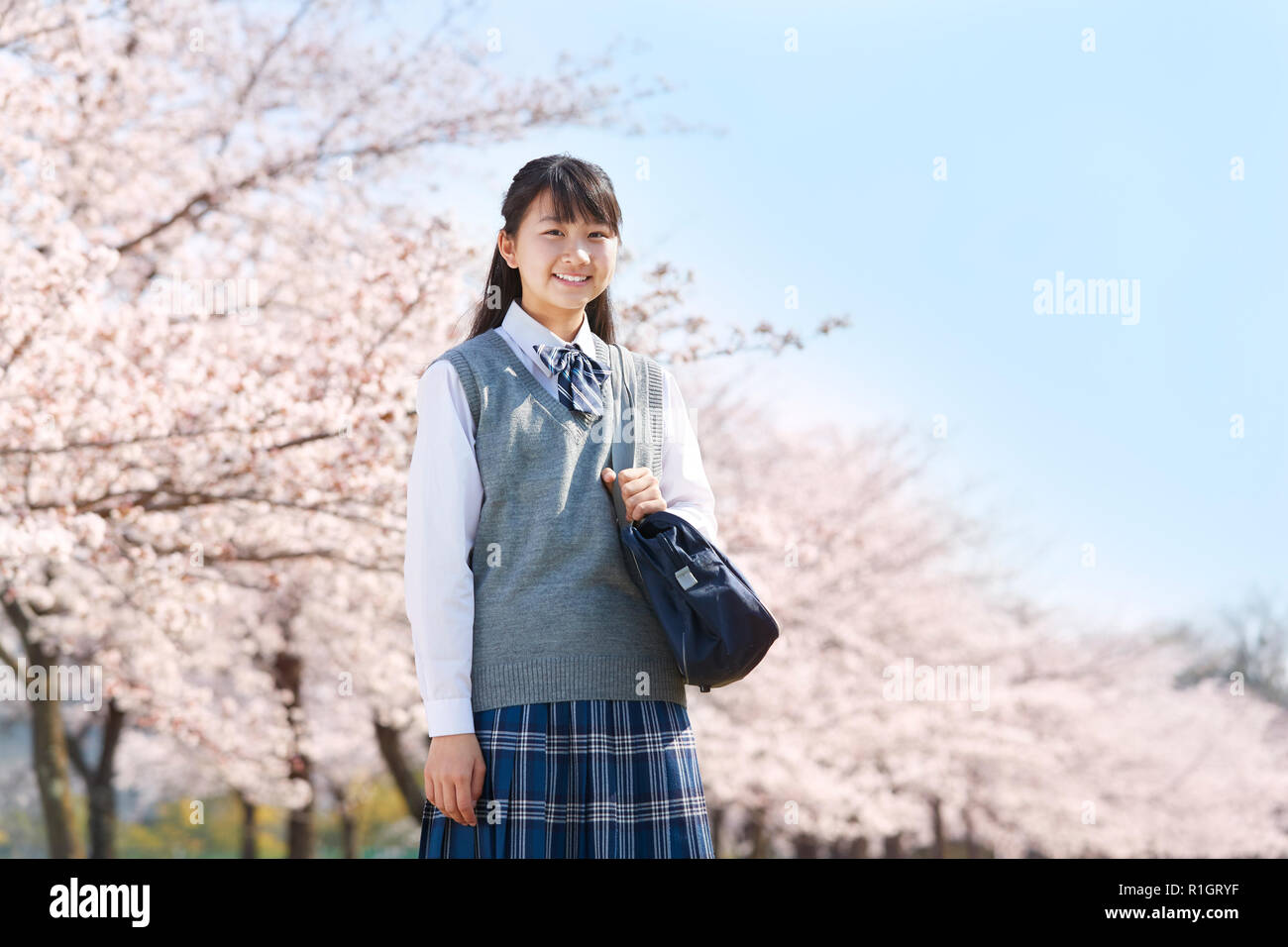 japanese junior schoolgirls Japanese junior-high schoolgirl in uniform Stock Photo - Alamy