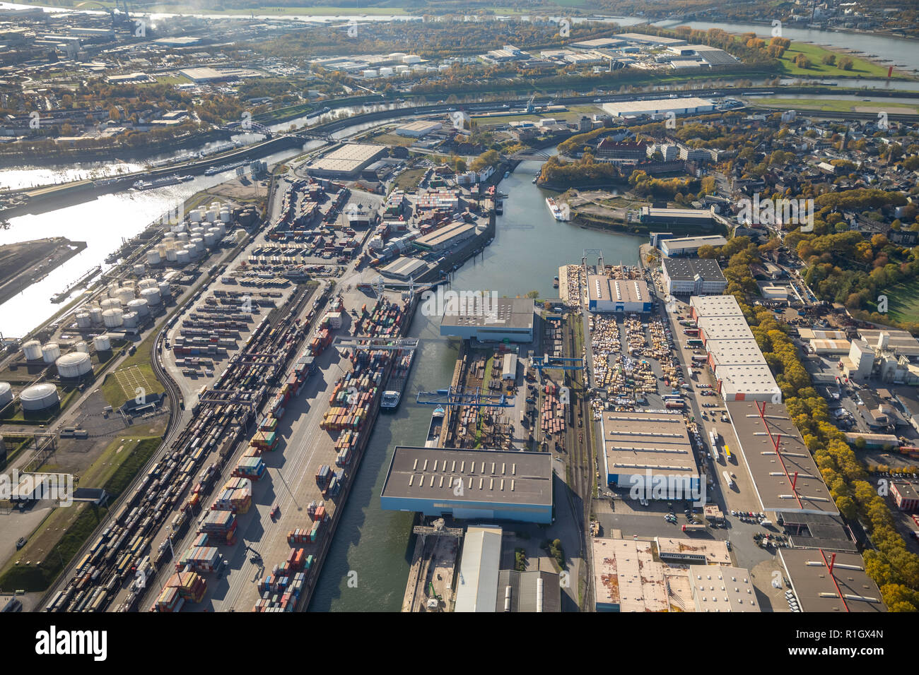 Aerial photograph, Duisport, Port of Duisburg, logistics, goods transport, WM GROUP GmbH, goods handling center, Haeger & Schmidt Logistics, steel isl Stock Photo