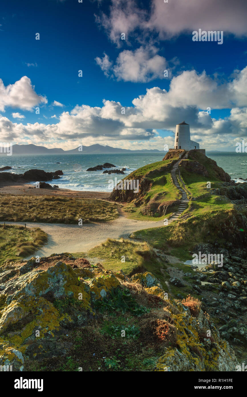 Twr Mawr lighthouse, Ynys Llanddwyn, Anglesey, Wales Stock Photo