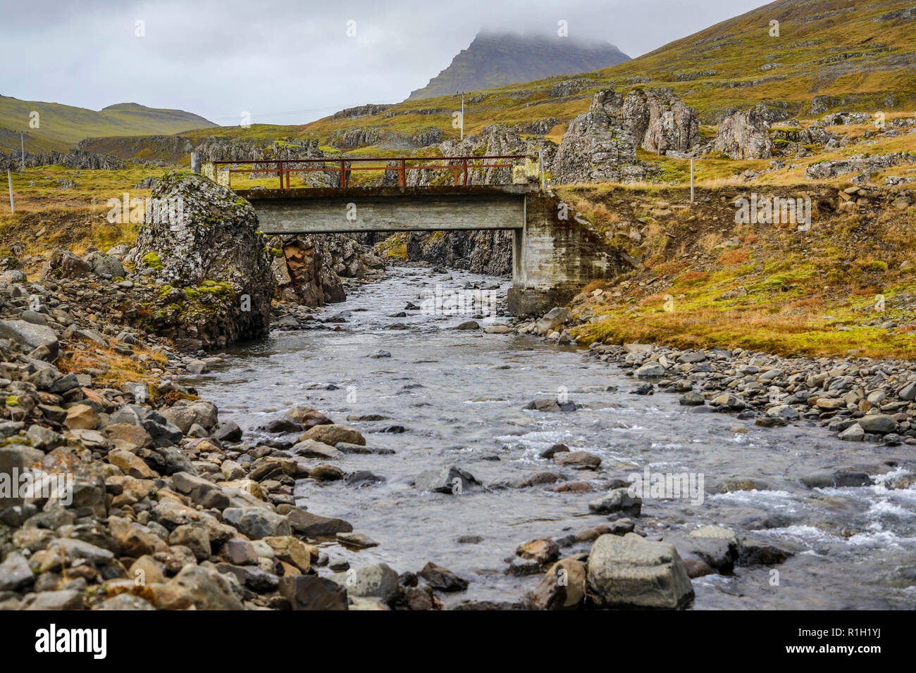 Bridge over rocky creek hi-res stock photography and images - Alamy
