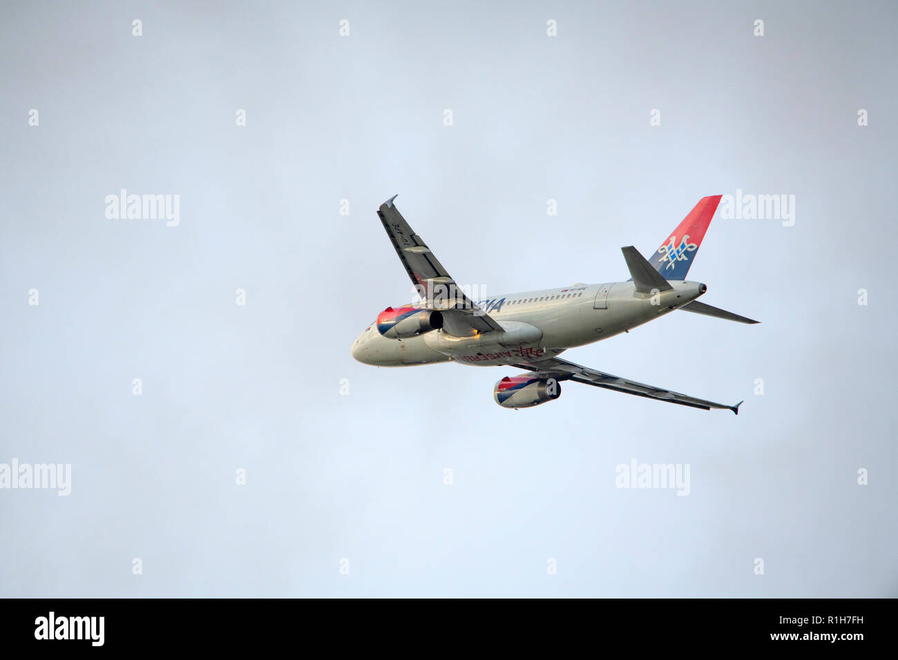 Airbus a321 cockpit hi-res stock photography and images - Alamy