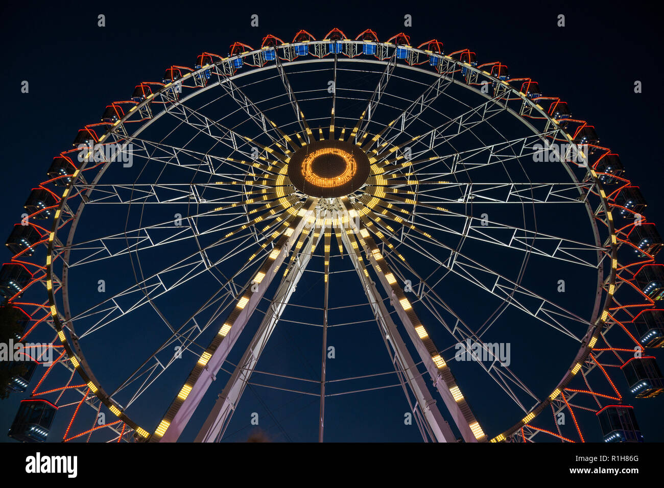 Ferris wheel, Volksfest Cannstatter Wasen 2018, night scene, Bad Cannstatt, Stuttgart, Baden-Württemberg, Germany Stock Photo