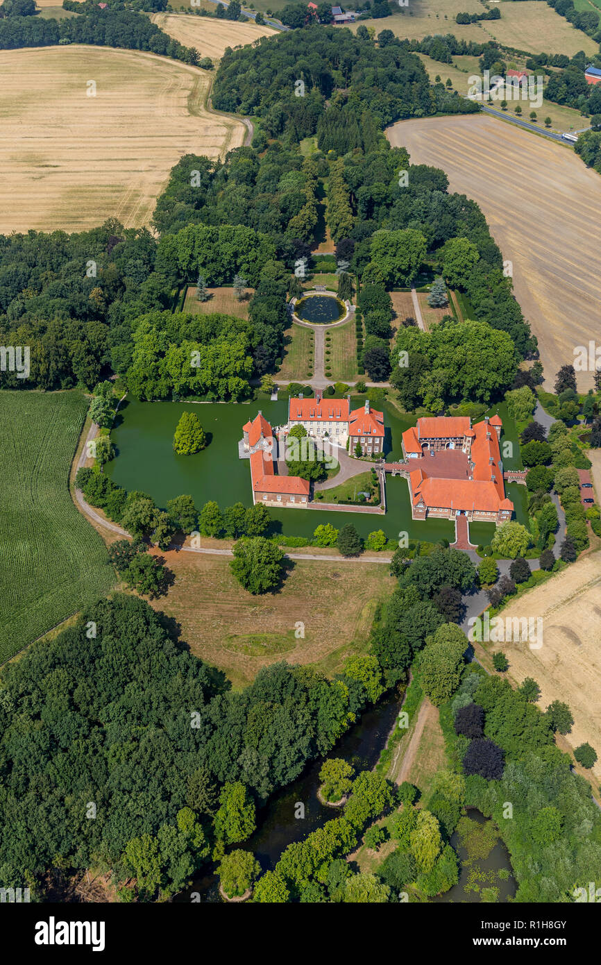 Moated castle, Haus Borg, Drensteinfurt, Münsterland, North Rhine-Westphalia, Germany Stock Photo