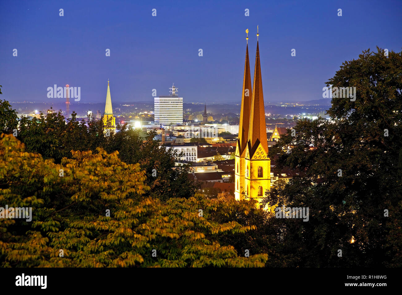 City view with St. Mary's Church, blue hour, Bielefeld, Ostwestfalen-Lippe, North Rhine-Westphalia, Germany Stock Photo