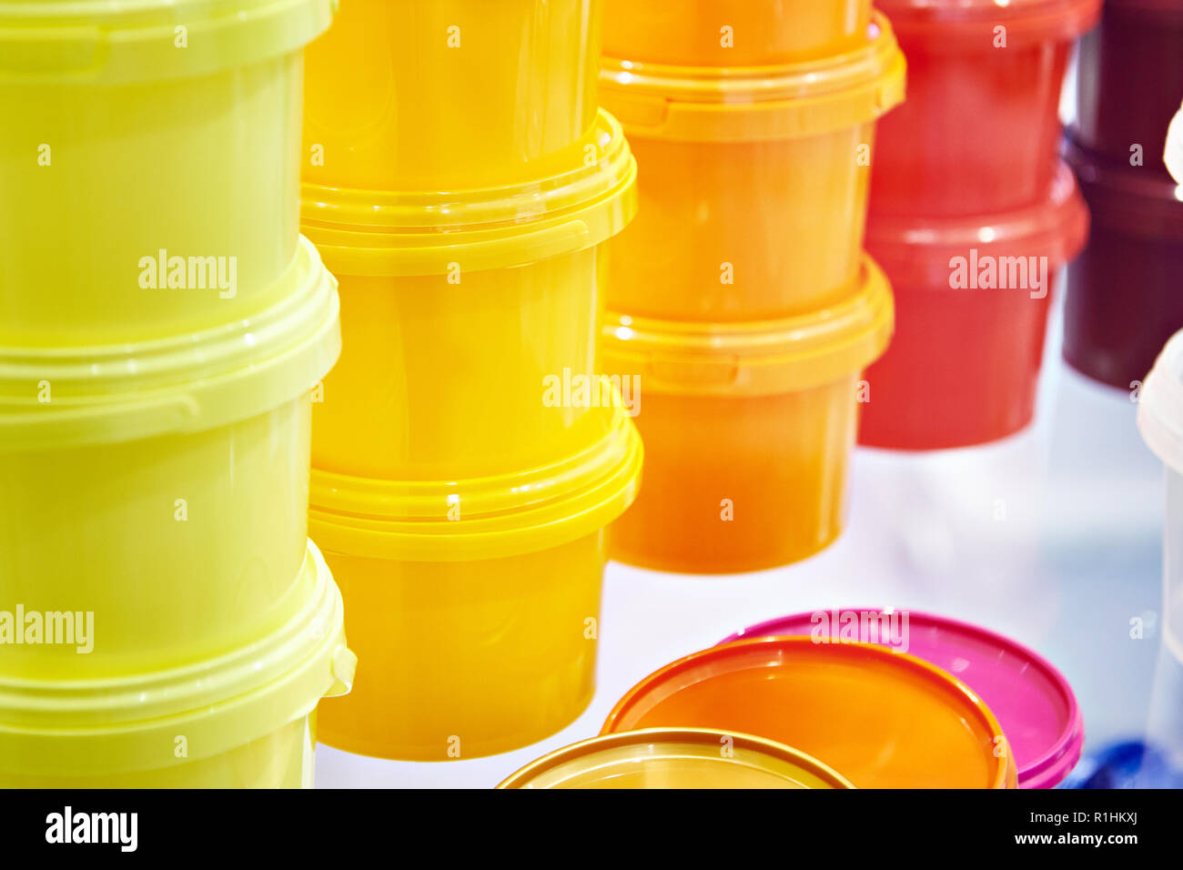 Color plastic store containers for storing and transporting food Stock