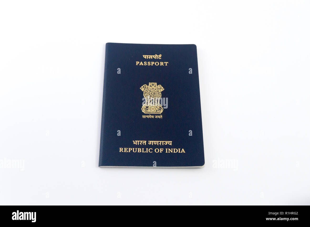 Một chiếc hộ chiếu Ấn Độ đơn lẻ cũng có thể khiến bạn thấy háo hức vì những chuyến phiêu lưu xa xôi sắp tới. Hãy xem những hình ảnh liên quan để tìm hiểu thêm về đất nước và con người Ấn Độ tuyệt đẹp.