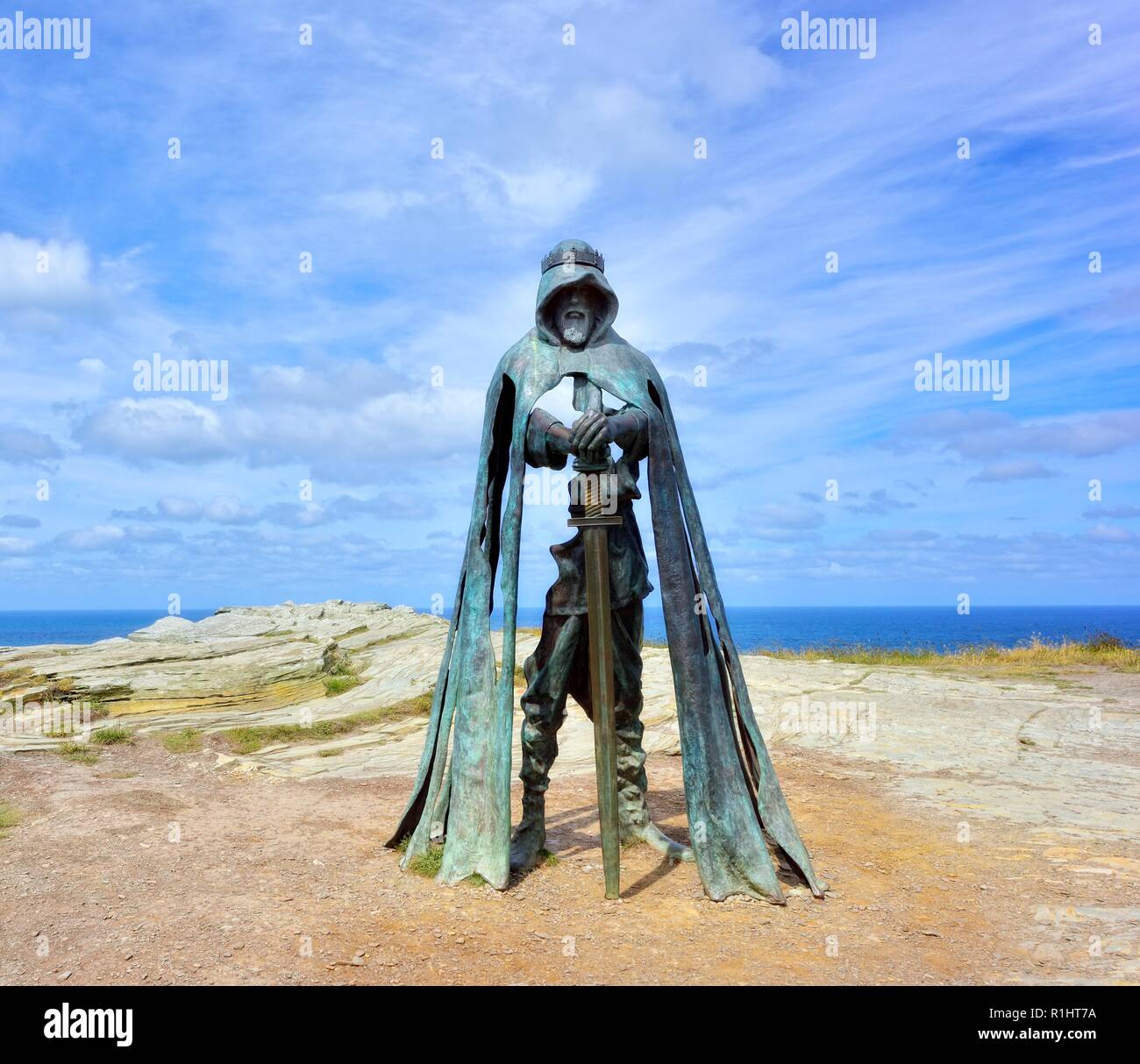 Statue by rubin eynon hires stock photography and images Alamy
