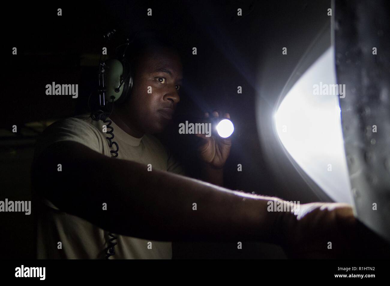 Stars Tracking Night High Resolution Stock Photography And Images Alamy